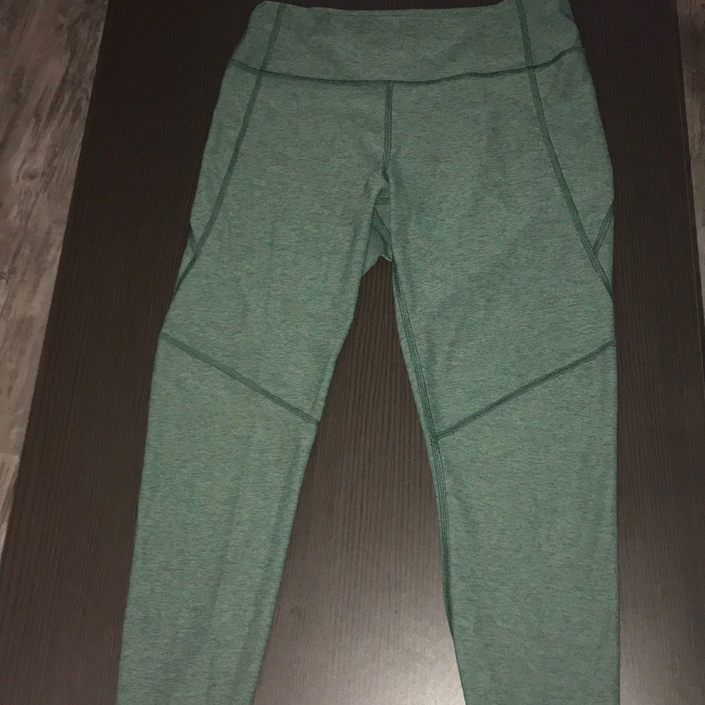Outdoor Voices 3/4 Warmup Tights